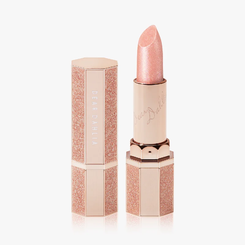 Lipstick with high pigment matte-Allure Shine Lustrous Lip Plumper