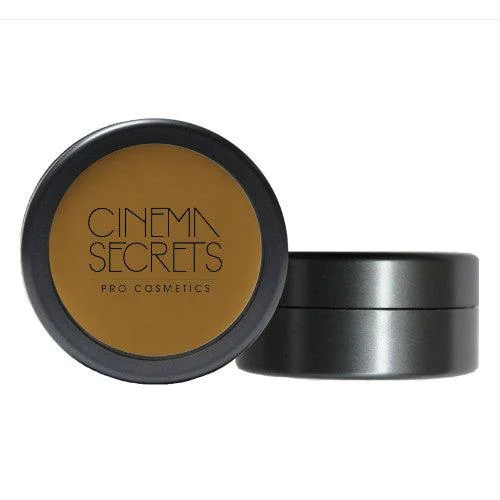 Liquid foundation for busy days-Cinema Secrets Ultimate Foundation 200 series