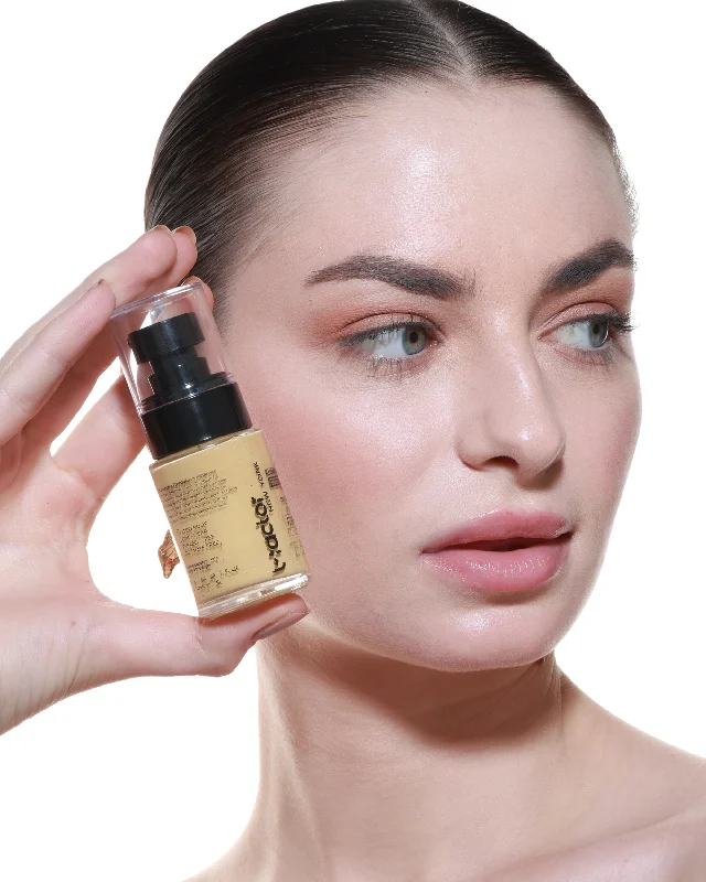 Liquid foundation with mineral SPF-Illuminating Foundation