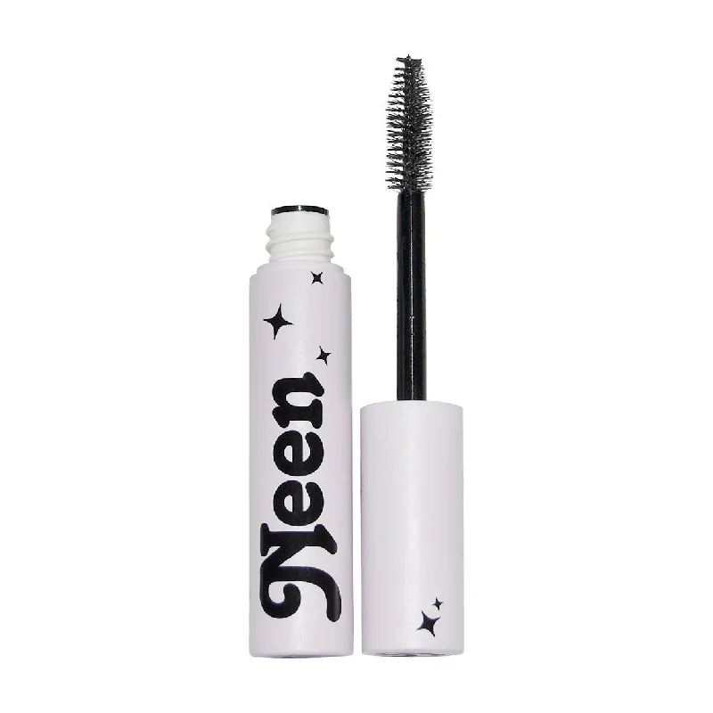 Mascara for cat eye-Pretty Extra Mascara