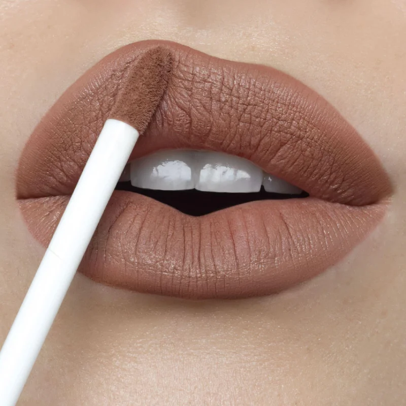 Long-lasting lipstick for winter-No Flash | A Light Hazelnut Brown Liquid Lipstick