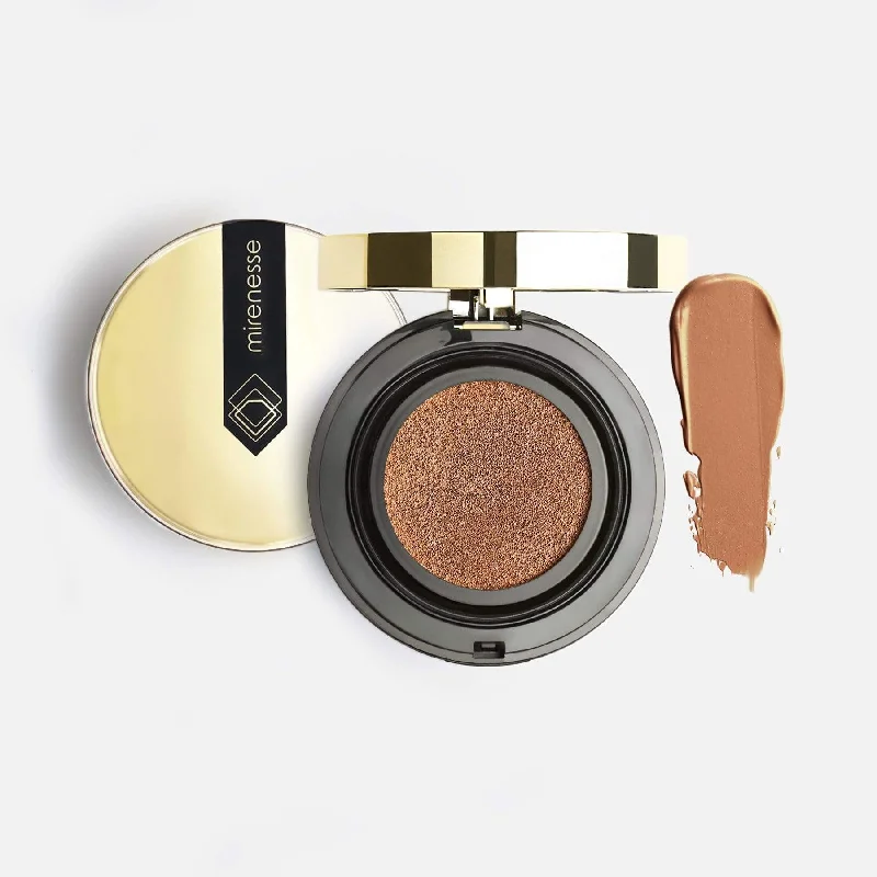 Liquid foundation with lightweight coverage-10 Collagen Cushion Compact Foundation- Winner Best Foundation