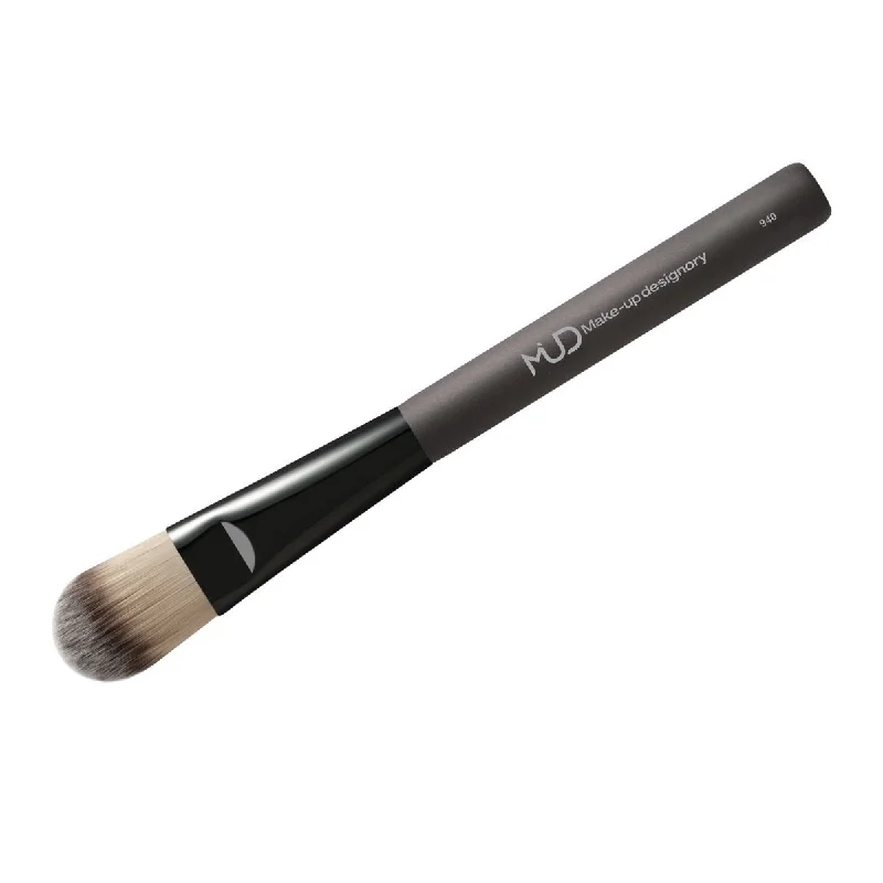 Liquid foundation with nourishing coverage-Mud Brush # 940 Foundation