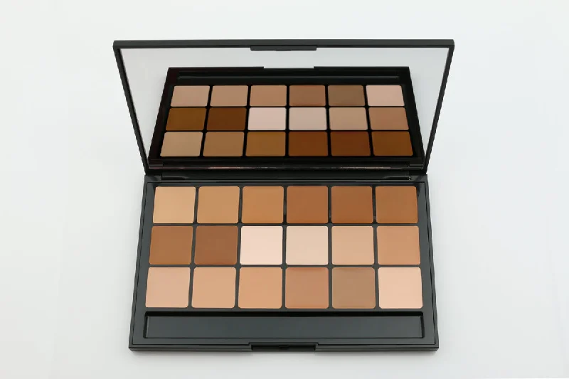 Concealer for lightweight makeup concealing-RCMA Makeup Vincent Kehoe 18 Part Foundation / Concealer palette 11