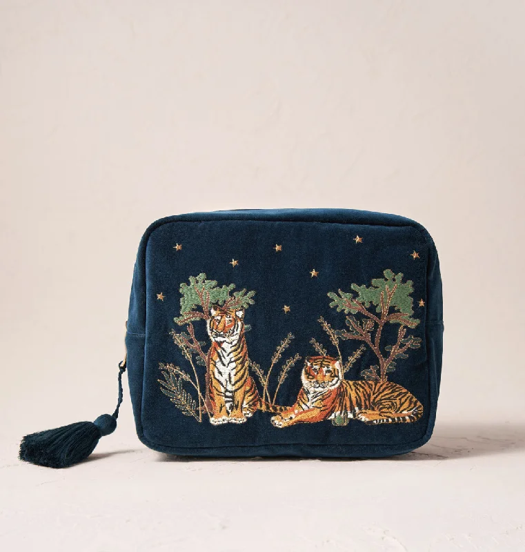 Cosmetic bag waterproof leather-Tiger Conservation Wash Bag